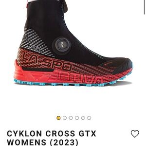 La Sportiva Cyklon Cross GTX Women's Shoes - Black and Red